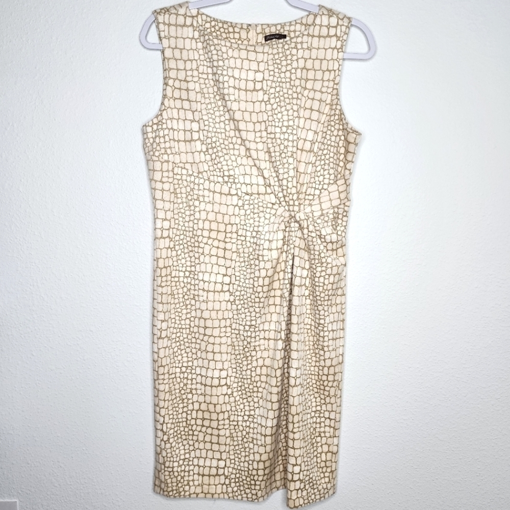 J. McLaughlin Cream and Tan Textured Print Sleeveless Sheath Dress